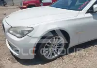 2014 BMW 750 фото