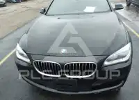 2014 BMW 750 фото