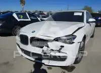 2014 BMW 750 фото