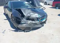 2014 BMW I8 фото
