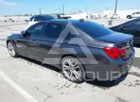 2014 BMW 750 photo