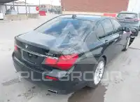 2014 BMW 750 photo