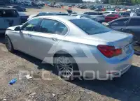 2014 BMW 750 фото