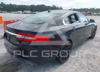 2014 Jaguar XF фото