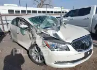 2014 Buick LACROSSE photo