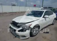 2014 Infinity Q50 photo