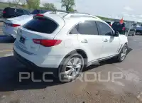 2014 Infinity QX70 фото