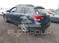 2014 Subaru Outback photo