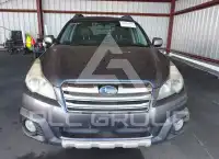 2014 Subaru Outback photo