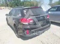 2014 Subaru Outback photo