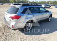 2014 Subaru Outback photo