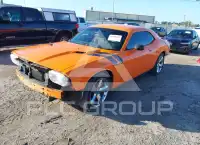 2014 Dodge CHALLENGER photo