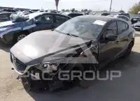 2014 Mazda 3 photo