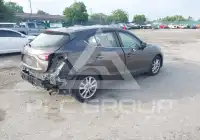 2014 Mazda 3 photo