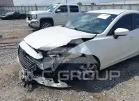2014 Mazda 3 photo