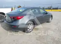 2014 Mazda 3 photo