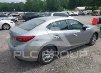 2014 Mazda 3 photo