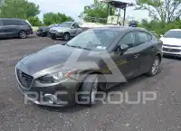 2014 Mazda 3 photo