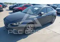 2014 Mazda 3 photo