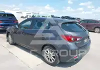 2014 Mazda 3 photo