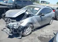 2014 Mazda 3 photo