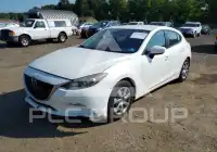 2014 Mazda 3 photo