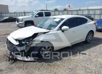 2014 Mazda 3 photo