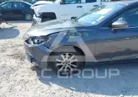 2014 Mazda 3 photo