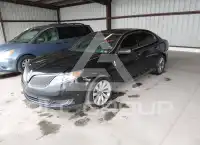 2014 Lincoln MKS photo