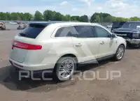 2014 Lincoln MKT фото