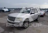 2014 Lincoln NAVIGATOR фото