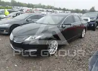 2014 Lincoln MKZ photo