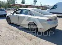 2014 Lincoln MKZ photo
