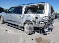 2014 Lincoln NAVIGATOR photo