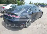 2014 Lincoln MKZ photo
