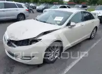 2014 Lincoln MKZ photo