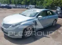 2014 Lincoln MKZ photo