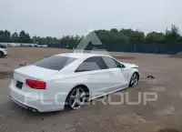 2014 Audi S8 фото