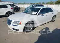 2014 Chrysler 300 photo