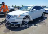 2014 Chrysler 200 фото