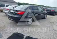 2014 Chrysler 200 photo