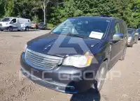 2014 Chrysler TOWN & COUNTRY photo