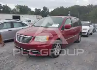 2014 Chrysler TOWN & COUNTRY фото