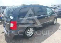 2014 Chrysler TOWN & COUNTRY фото