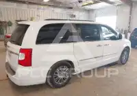 2014 Chrysler TOWN & COUNTRY фото