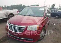 2014 Chrysler TOWN & COUNTRY фото