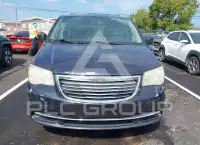 2014 Chrysler TOWN & COUNTRY фото