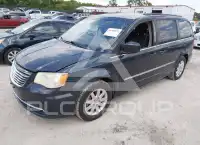 2014 Chrysler TOWN & COUNTRY photo