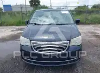 2014 Chrysler TOWN & COUNTRY фото