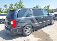 2014 Chrysler TOWN & COUNTRY photo